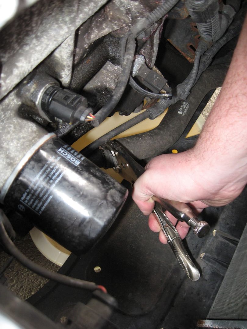 1.4mpi changing thermostat and flushing coolant system Skoda Fabia